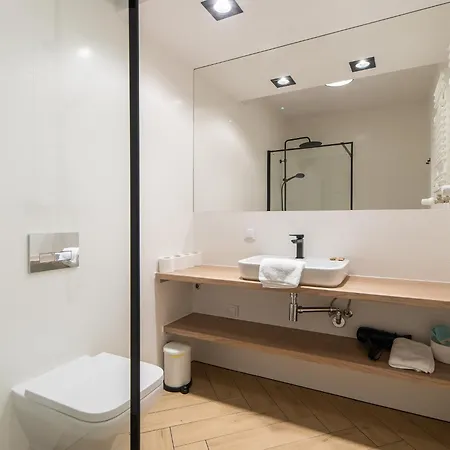 Faro Kasprowicza 20 Ab * Kołobrzeg