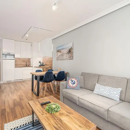 Faro Kasprowicza 20 Ab Lägenhet *