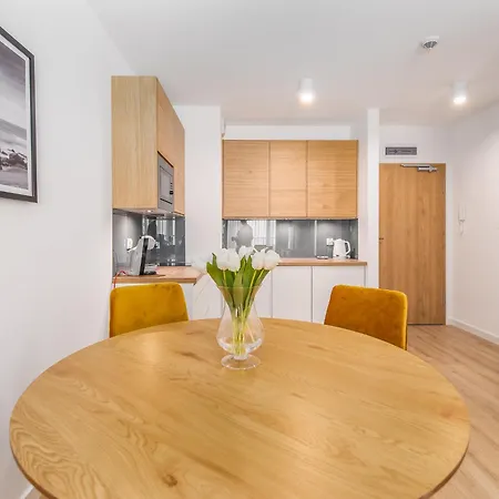 Faro Kasprowicza 20 Ab Lägenhet