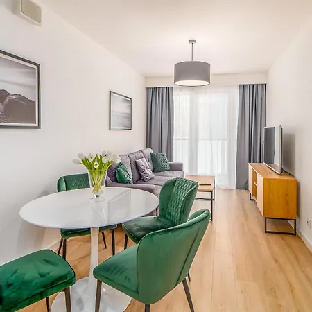 Apartament Faro Kasprowicza 20 B *
